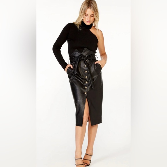 Bardot Women’s Wrap Button Pu Skirt In Black Faux Leather NWT (Size S/6) - Picture 2 of 10